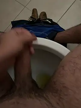 Snapshot of mylovetr1 chatting on March 1, 2025, 8:21 pm mylovetr1 online show from March 1, 2025, 8:21 pm