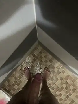 Snapshot of mylovetr1 chatting on December 18, 2024, 7:04 am mylovetr1 online show from December 18, 2024, 7:04 am