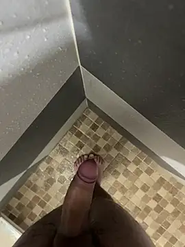 Snapshot of mylovetr1 chatting on February 5, 2025, 4:59 am mylovetr1 online show from February 5, 2025, 4:59 am