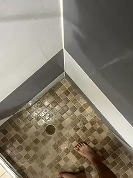 Snapshot of mylovetr1 chatting on October 26, 2025, 1:17 am mylovetr1 online show from October 26, 2025, 1:17 am