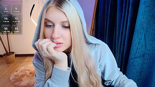 Snapshot of Evacadooo chatting on February 24, 2026, 2:34 am Evacadooo online show from February 24, 2026, 2:34 am