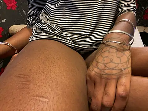 Snapshot of iveedie017 chatting on January 28, 2025, 7:00 pm iveedie017 online show from January 28, 2025, 7:00 pm