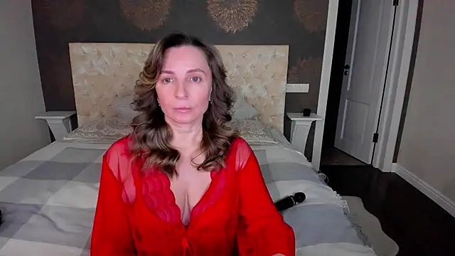 Snapshot of AllisonWilliams chatting on January 21, 2025, 4:27 pm AllisonWilliams online show from January 21, 2025, 4:27 pm