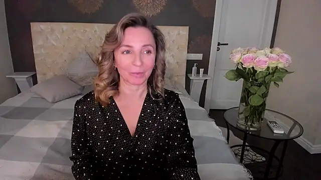 Snapshot of AllisonWilliams chatting on October 7, 2025, 5:58 pm AllisonWilliams online show from October 7, 2025, 5:58 pm