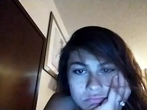 Snapshot of Sarinathebaddest chatting on May 6, 2026, 6:56 pm Sarinathebaddest online show from May 6, 2026, 6:56 pm