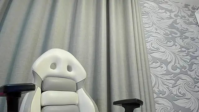 Snapshot of AngelStonne_ chatting on November 8, 2025, 11:19 pm AngelStonne online show from November 8, 2025, 11:19 pm