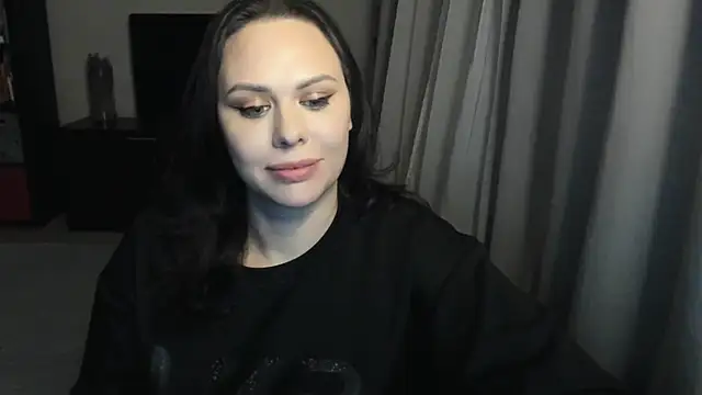 Snapshot of MollyCheiz chatting on December 13, 2025, 8:04 pm MollyCheiz online show from December 13, 2025, 8:04 pm