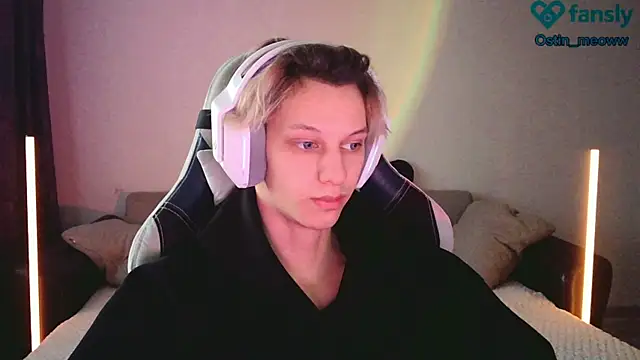 Ostin meow online show from March 16, 2025, 12:44 pm