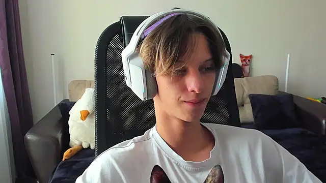 Ostin meow online show from September 18, 2025, 9:45 am