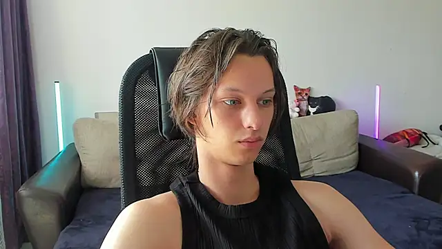 Snapshot of Ostin_meow chatting on June 10, 2026, 9:54 am Ostin meow online show from June 10, 2026, 9:54 am