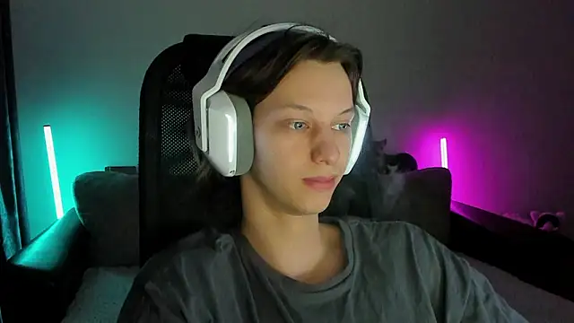 Ostin meow online show from February 8, 2026, 1:20 pm