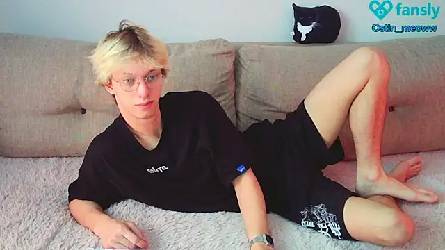 Ostin meow online show from February 12, 2025, 8:27 am