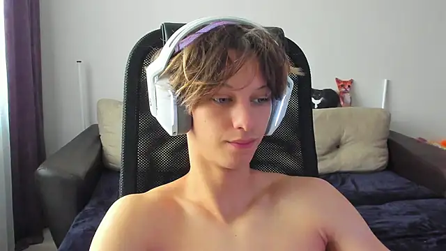 Ostin meow online show from September 28, 2025, 6:09 am