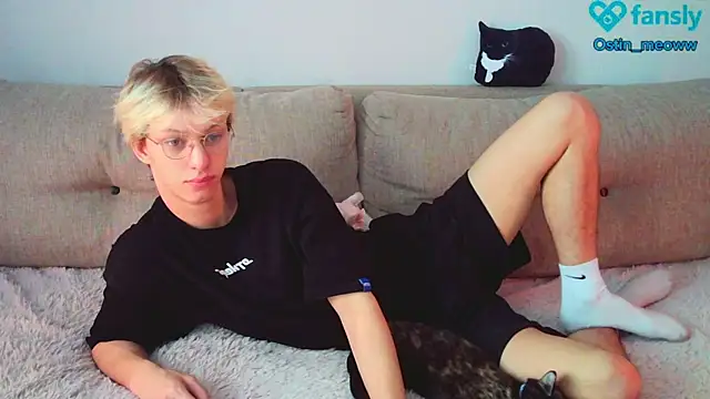 Ostin meow online show from February 13, 2025, 7:13 am