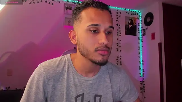 Raf brunette online show from February 9, 2025, 10:53 am