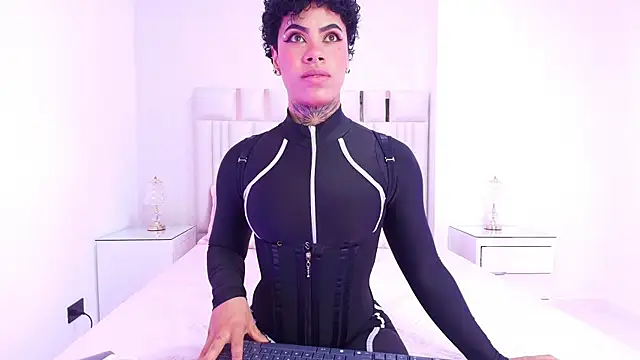 canela oss online show from November 4, 2025, 11:58 am