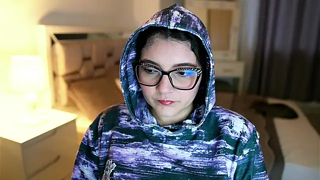 Snapshot of Camilaa_bueno chatting on January 16, 2026, 10:58 pm Camilaa bueno online show from January 16, 2026, 10:58 pm