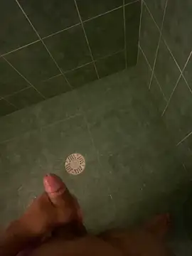 Snapshot of Tommy_y_Pamela chatting on February 5, 2026, 5:25 am Tommy y Pamela online show from February 5, 2026, 5:25 am