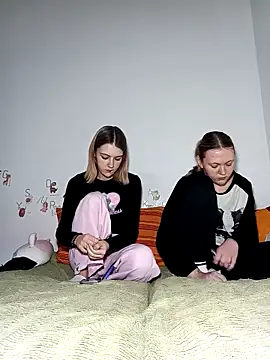 ella grays online show from February 23, 2026, 5:02 pm