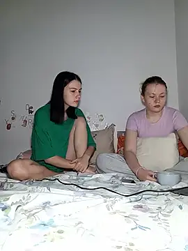 Snapshot of ella_grays chatting on May 22, 2026, 5:33 pm ella grays online show from May 22, 2026, 5:33 pm