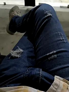 Snapshot of faaseel chatting on October 13, 2025, 10:28 am faaseel online show from October 13, 2025, 10:28 am