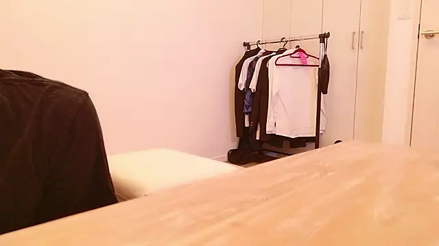 Snapshot of undo-busoku69 chatting on September 24, 2025, 6:09 am undo-busoku69 online show from September 24, 2025, 6:09 am