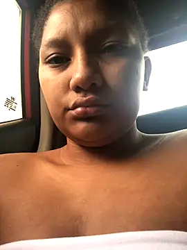 elly willis online show from October 10, 2025, 12:06 pm