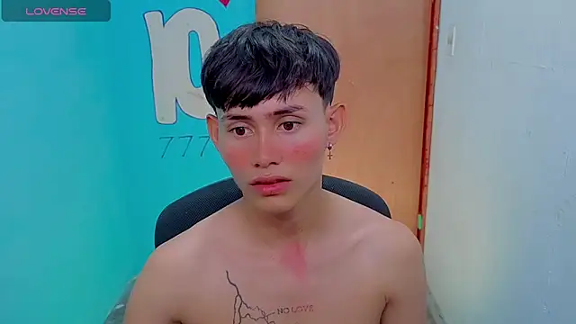 Snapshot of tanjiro_cute chatting on May 6, 2026, 2:59 am tanjiro cute online show from May 6, 2026, 2:59 am