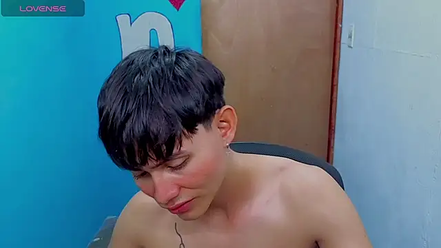 Snapshot of tanjiro_cute chatting on April 30, 2026, 4:30 am tanjiro cute online show from April 30, 2026, 4:30 am