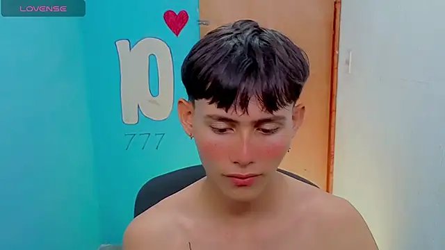 Snapshot of tanjiro_cute chatting on April 20, 2026, 3:31 am tanjiro cute online show from April 20, 2026, 3:31 am