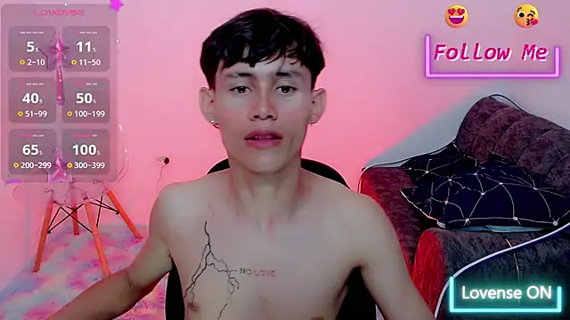 Snapshot of tanjiro_cute chatting on January 18, 2025, 4:26 am tanjiro cute online show from January 18, 2025, 4:26 am