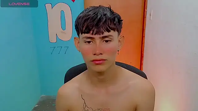 Snapshot of tanjiro_cute chatting on May 5, 2026, 2:36 am tanjiro cute online show from May 5, 2026, 2:36 am