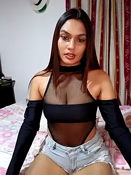 CriistalEvans online show from December 10, 2024, 4:02 am
