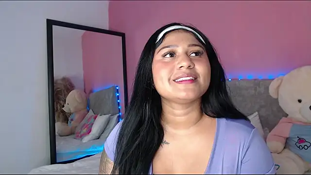 Snapshot of alinakiss chatting on April 28, 2026, 3:33 am alinakiss online show from April 28, 2026, 3:33 am