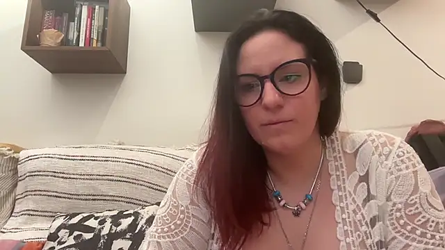 Maca M2 online show from December 15, 2024, 2:30 am