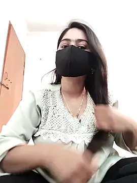 Magical Girl- online show from March 2, 2026, 4:13 am