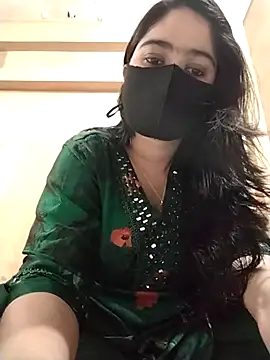 Magical Girl- online show from November 19, 2025, 3:28 am