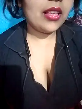 Snapshot of Love-Veronica chatting on April 23, 2026, 6:09 pm Love-Veronica online show from April 23, 2026, 6:09 pm