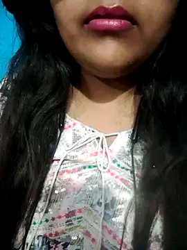 Love-Veronica online show from February 13, 2026, 1:11 pm