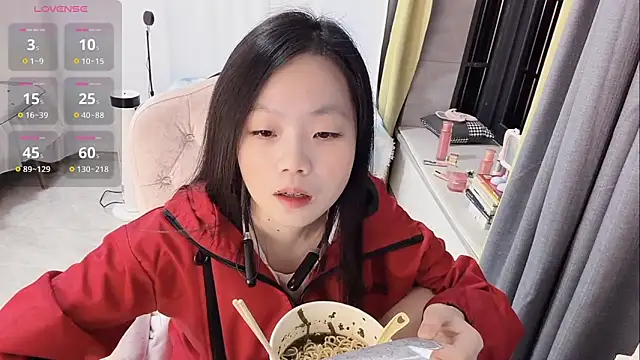 Lena-yyds online show from December 14, 2025, 6:57 pm