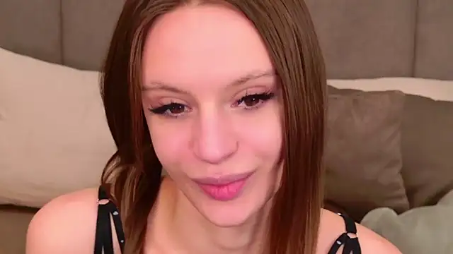 RebeccaMartons online show from February 5, 2025, 3:45 am