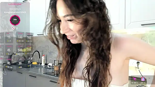 JoanBartram online show from December 18, 2024, 6:14 pm