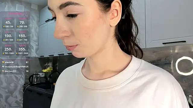 JoanBartram online show from December 23, 2024, 11:49 pm