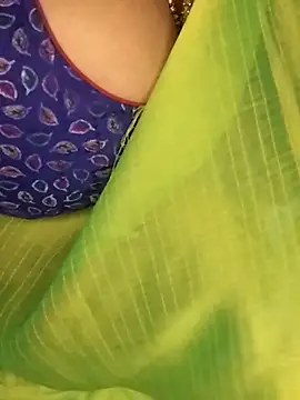 Sexy Radhikaa online show from December 15, 2025, 5:52 pm