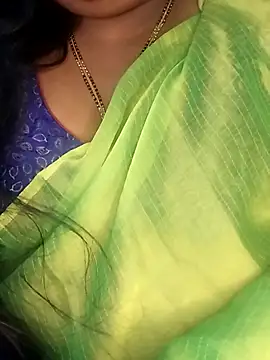 Sexy Radhikaa online show from December 14, 2025, 1:45 am
