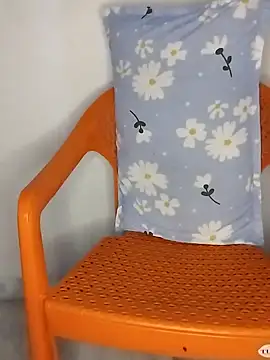 Sexy Radhikaa online show from May 16, 2026, 1:26 am