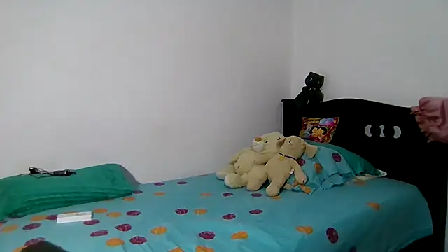 Snapshot of CELESSTESeductora chatting on October 26, 2025, 12:27 pm CELESSTESeductora online show from October 26, 2025, 12:27 pm