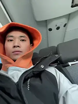 lilywithpuppy online show from February 4, 2026, 3:29 pm