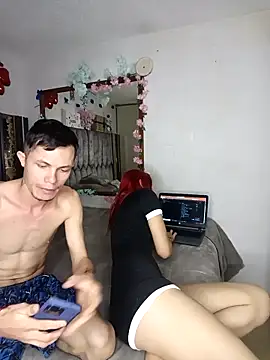 Snapshot of laura_arias018 chatting on November 22, 2025, 12:10 am laura arias018 online show from November 22, 2025, 12:10 am