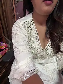  nishalove19 online show from November 10, 2025, 7:19 pm